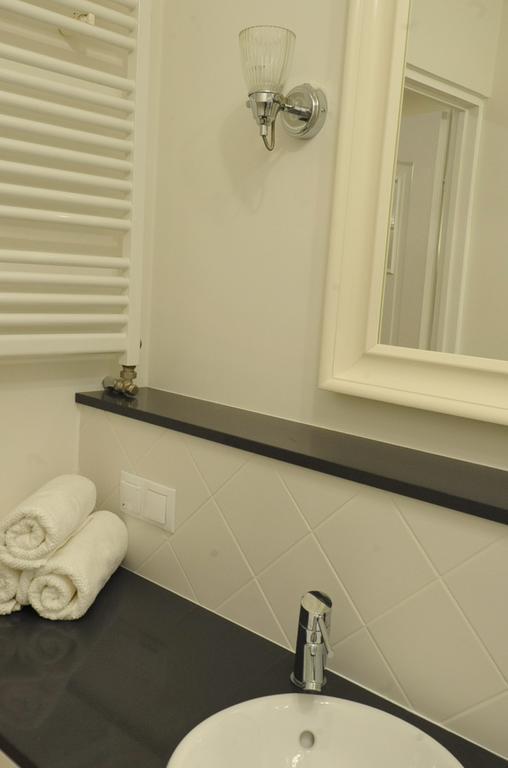Milotu - Apartament Uniwersytecki Варшава Экстерьер фото